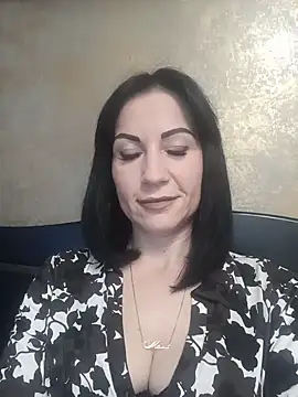 FireLily332 online show from January 17, 2025, 4:15 pm