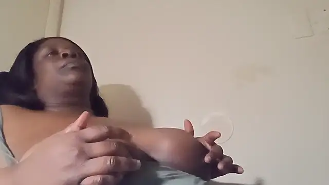 whitwhit86 online show from September 13, 2025, 10:15 am