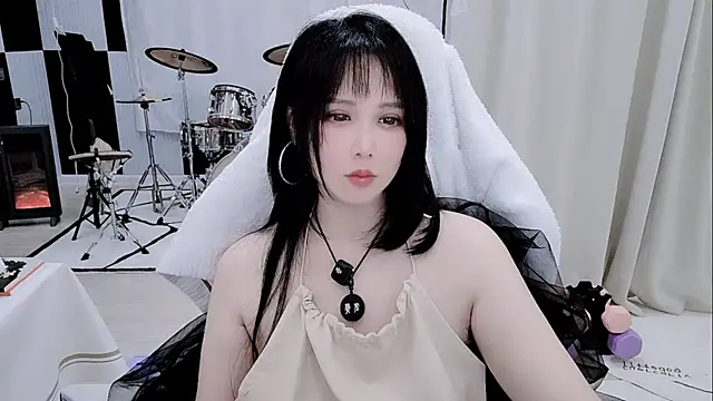 Vaness-a online show from April 4, 2026, 2:47 pm