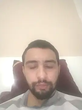 Hazembahloul online show from March 14, 2026, 3:56 am