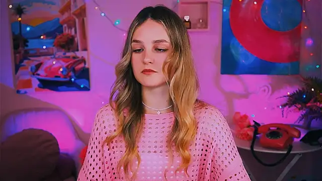 Snapshot of DeboraLarson chatting on December 24, 2024, 7:06 am DeboraLarson online show from December 24, 2024, 7:06 am