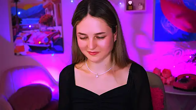 Snapshot of DeboraLarson chatting on January 13, 2025, 10:36 am DeboraLarson online show from January 13, 2025, 10:36 am