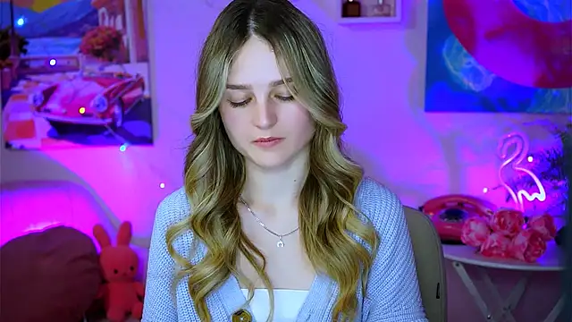 Snapshot of DeboraLarson chatting on February 9, 2025, 9:49 pm DeboraLarson online show from February 9, 2025, 9:49 pm