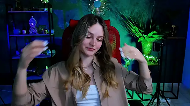 Snapshot of DeboraLarson chatting on February 13, 2025, 11:17 am DeboraLarson online show from February 13, 2025, 11:17 am