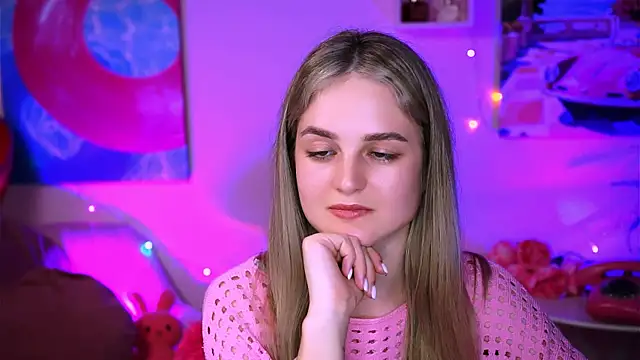 Snapshot of DeboraLarson chatting on March 6, 2025, 1:48 am DeboraLarson online show from March 6, 2025, 1:48 am