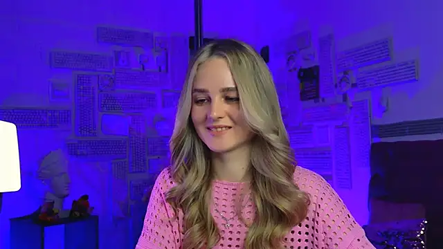 Snapshot of DeboraLarson chatting on March 13, 2025, 10:21 pm DeboraLarson online show from March 13, 2025, 10:21 pm