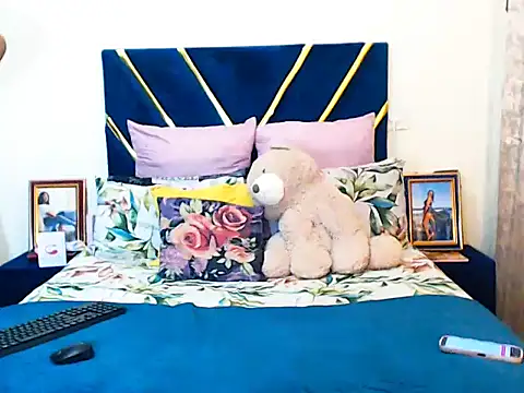 veronica1xxx online show from February 27, 2026, 9:15 pm