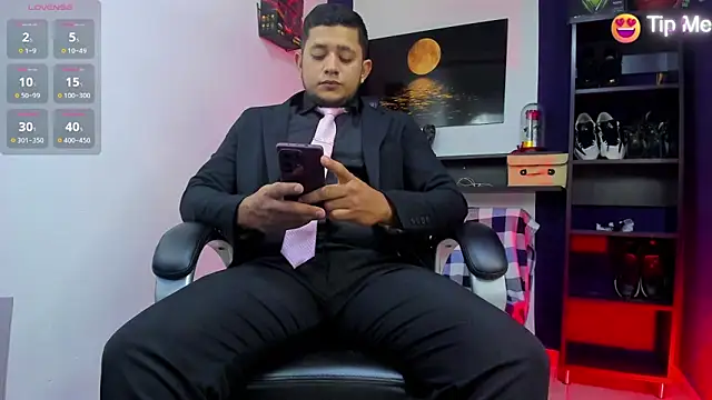 Snapshot of Marcos_garcias chatting on May 8, 2026, 2:50 am Marcos garcias online show from May 8, 2026, 2:50 am