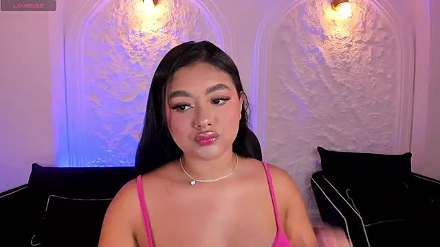 Snapshot of GabriellaLee chatting on October 14, 2025, 2:56 am GabriellaLee online show from October 14, 2025, 2:56 am