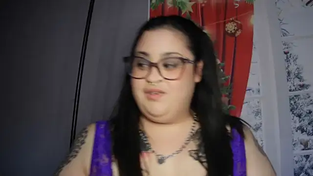 tillymarie34 online show from December 16, 2024, 4:38 pm