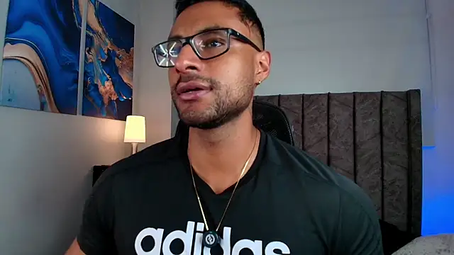 LiamGarcia1 online show from April 15, 2026, 4:41 am