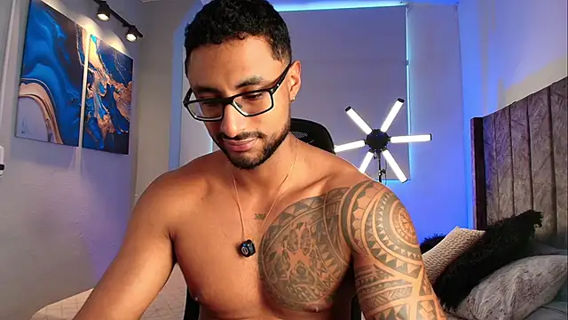 LiamGarcia1 online show from May 16, 2026, 3:22 pm