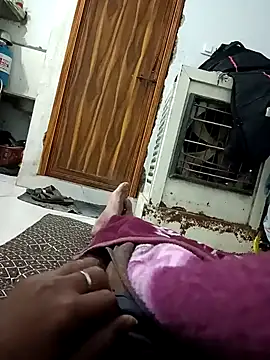 Snapshot of pintuS40 chatting on January 16, 2025, 11:27 pm pintuS40 online show from January 16, 2025, 11:27 pm