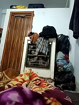 Snapshot of pintuS40 chatting on January 29, 2025, 12:01 am pintuS40 online show from January 29, 2025, 12:01 am