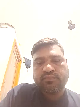 Snapshot of pintuS40 chatting on February 25, 2025, 2:33 pm pintuS40 online show from February 25, 2025, 2:33 pm