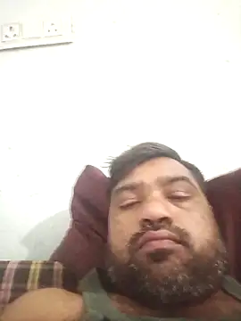 Snapshot of pintuS40 chatting on March 19, 2025, 1:54 am pintuS40 online show from March 19, 2025, 1:54 am