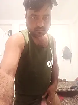 Snapshot of pintuS40 chatting on November 7, 2025, 1:05 am pintuS40 online show from November 7, 2025, 1:05 am