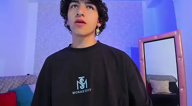 Kerverr  online show from February 5, 2025, 2:26 pm