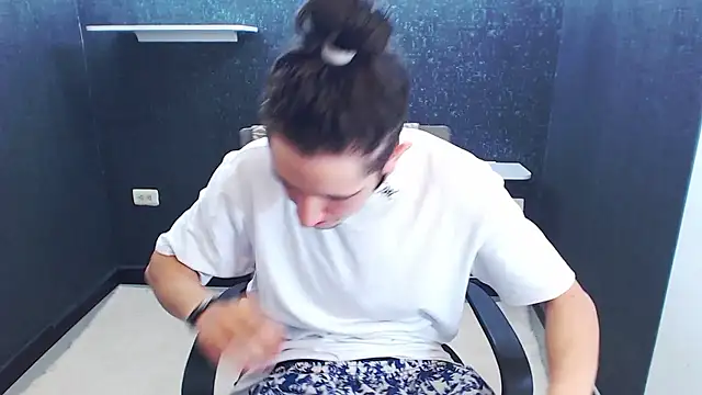 Kerverr  online show from January 13, 2026, 7:30 pm