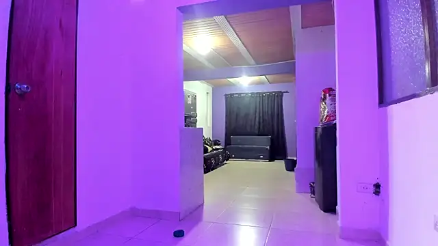 Snapshot of Salomon_koude chatting on November 18, 2025, 8:02 pm Salomon koude online show from November 18, 2025, 8:02 pm