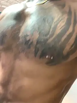 Snapshot of Salomon_koude chatting on December 3, 2025, 3:21 pm Salomon koude online show from December 3, 2025, 3:21 pm