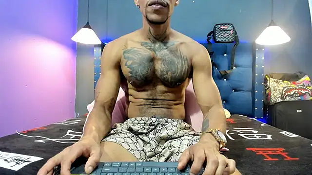 Snapshot of Salomon_koude chatting on December 19, 2025, 7:21 pm Salomon koude online show from December 19, 2025, 7:21 pm