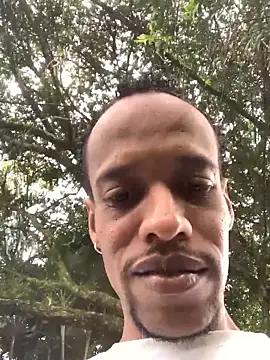 Snapshot of Salomon_koude chatting on December 20, 2025, 8:38 pm Salomon koude online show from December 20, 2025, 8:38 pm