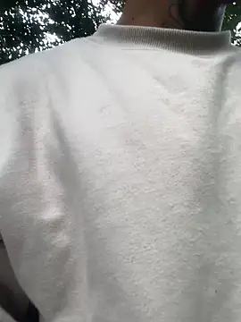 Snapshot of Salomon_koude chatting on December 22, 2025, 5:10 pm Salomon koude online show from December 22, 2025, 5:10 pm