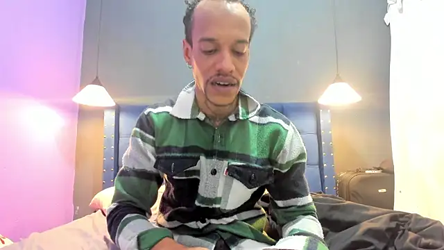 Snapshot of Salomon_koude chatting on January 9, 2026, 10:00 pm Salomon koude online show from January 9, 2026, 10:00 pm