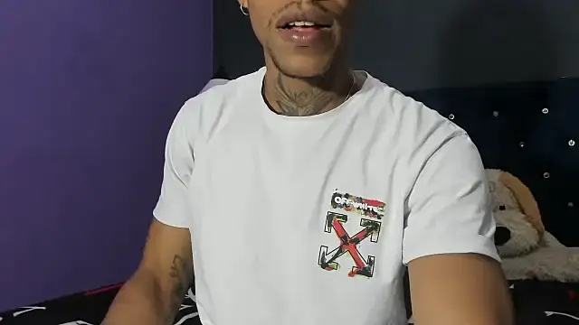 Snapshot of Salomon_koude chatting on February 6, 2026, 10:46 pm Salomon koude online show from February 6, 2026, 10:46 pm