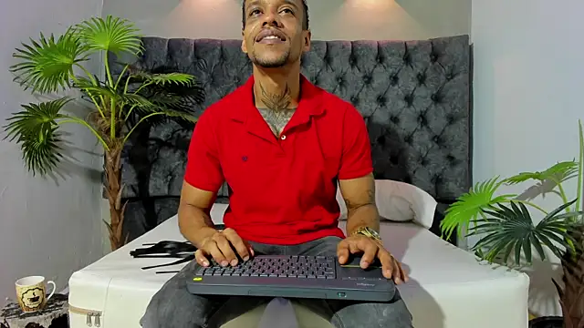 Salomon koude online show from May 5, 2026, 2:47 pm