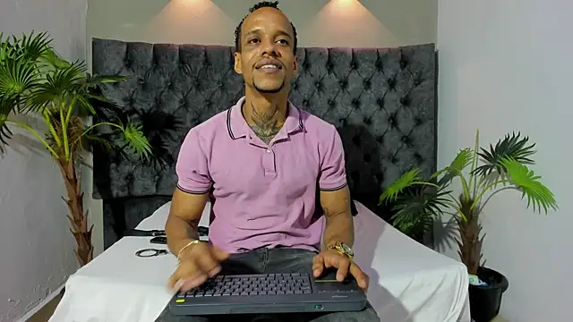 Salomon koude online show from May 11, 2026, 2:45 pm