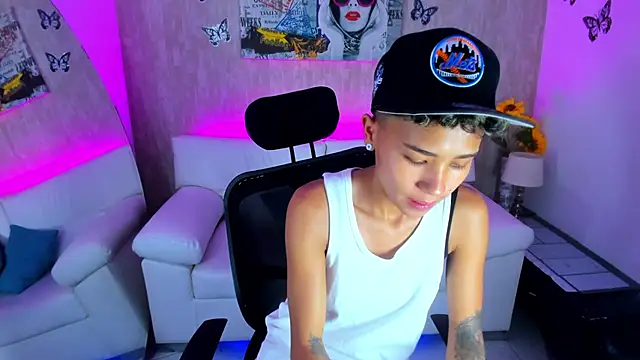 Snapshot of nova_sex01 chatting on February 3, 2026, 6:22 am nova sex01 online show from February 3, 2026, 6:22 am