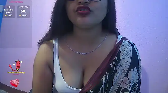 Snapshot of Pari-new chatting on January 27, 2025, 4:41 am Pari-new online show from January 27, 2025, 4:41 am
