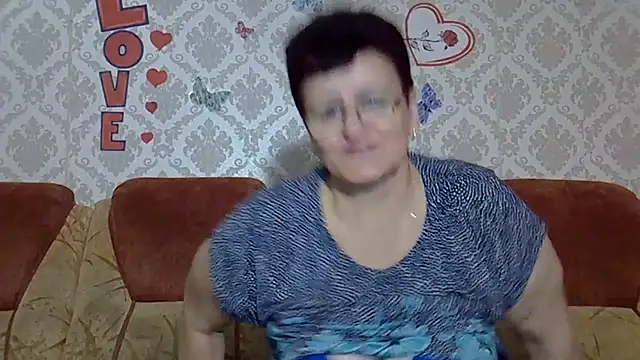 PaulaGolden online show from October 10, 2025, 11:09 am