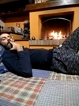 Snapshot of HastLuster chatting on November 16, 2025, 10:15 pm HastLuster online show from November 16, 2025, 10:15 pm