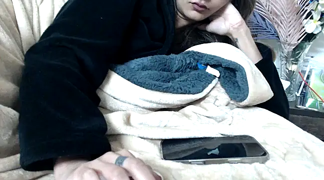 Snapshot of trippy_tina chatting on December 14, 2024, 8:45 am trippy tina online show from December 14, 2024, 8:45 am