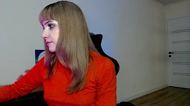 Princess Shy    online show from March 22, 2025, 8:15 pm