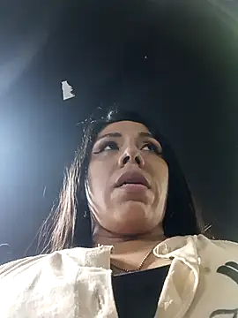 Snapshot of Karenn12 chatting on November 8, 2025, 2:12 am Karenn12 online show from November 8, 2025, 2:12 am