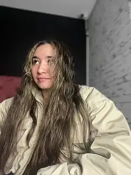 Sophie LS online show from March 9, 2025, 7:45 am