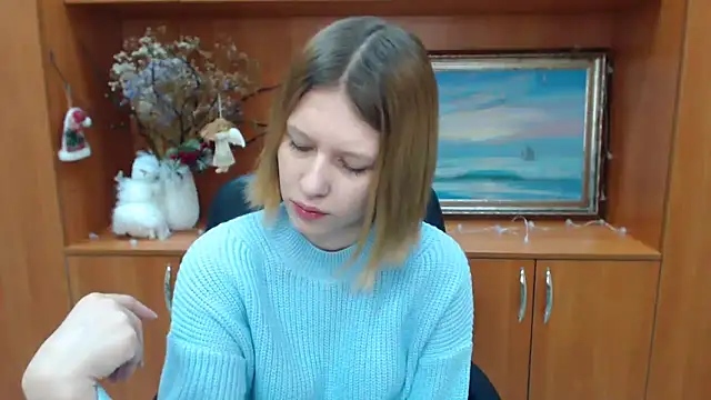 Snapshot of StellaCRL chatting on January 17, 2025, 12:10 pm StellaCRL online show from January 17, 2025, 12:10 pm