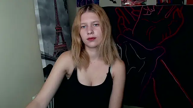 Snapshot of StellaCRL chatting on October 19, 2025, 6:03 am StellaCRL online show from October 19, 2025, 6:03 am