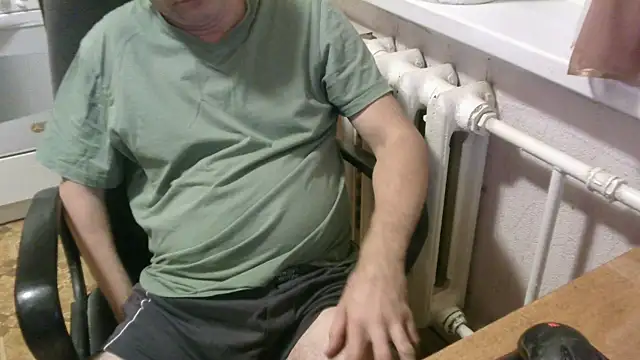 Snapshot of AlDON59 chatting on October 9, 2025, 5:44 pm AlDON59 online show from October 9, 2025, 5:44 pm