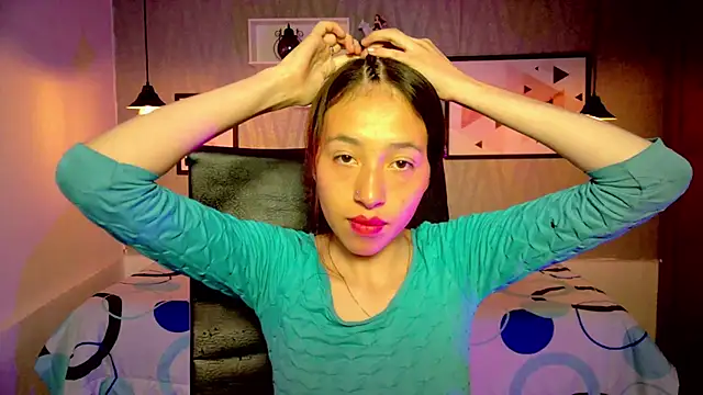 Snapshot of Valeria_roussi chatting on December 5, 2024, 1:06 pm Valeria roussi online show from December 5, 2024, 1:06 pm