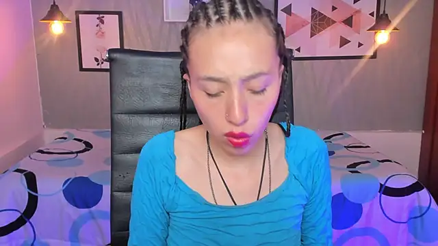 Snapshot of Valeria_roussi chatting on December 14, 2024, 8:08 pm Valeria roussi online show from December 14, 2024, 8:08 pm