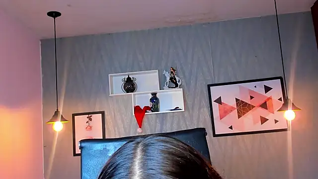 Snapshot of Valeria_roussi chatting on December 23, 2024, 2:17 pm Valeria roussi online show from December 23, 2024, 2:17 pm