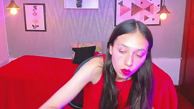 Snapshot of Valeria_roussi chatting on January 21, 2025, 9:46 pm Valeria roussi online show from January 21, 2025, 9:46 pm