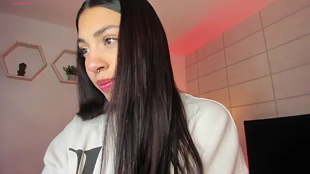 Christine Laam online show from September 16, 2025, 11:55 am