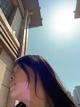 ssyyds8866 online show from April 1, 2026, 5:52 am