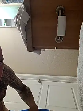 Snapshot of huego79 chatting on September 30, 2025, 2:38 am huego79 online show from September 30, 2025, 2:38 am